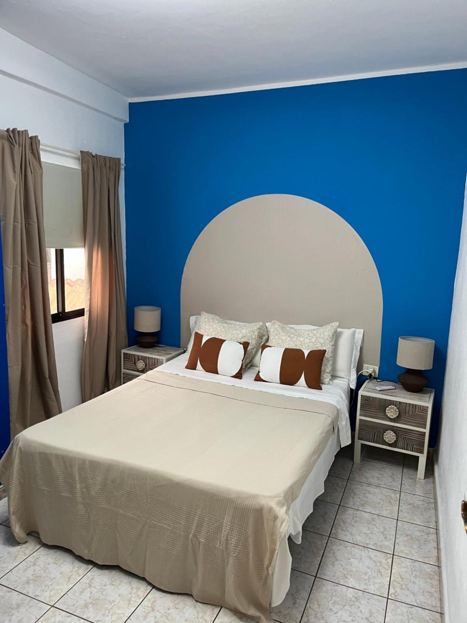 Cornelias Home 5A Playa لوس كريستيانوس المظهر الخارجي الصورة